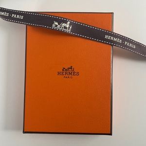 Genuine Hermes box & ribbon